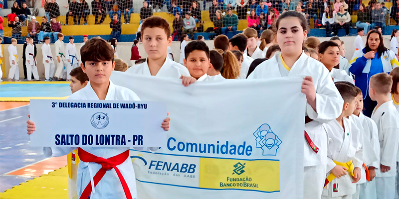 AABB Comunidade é esporte: Educandos do Programa em Salto do Lontra participam de Copa de Karatê Wadô-Ryu