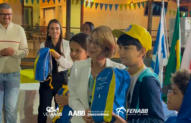 Bocaiúva realiza entrega de kits para as crianças do AABB Comunidade